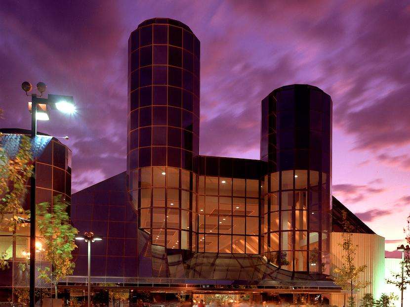 The 49th Street Galleria before it was demolished in 2014 to make way for the American International School of Utah.