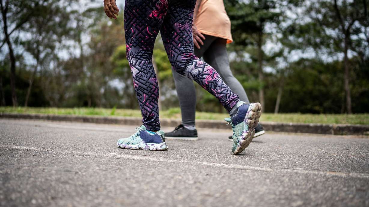Walking more may lower your risk for chronic low back pain by 23%, study suggests - KSL.com