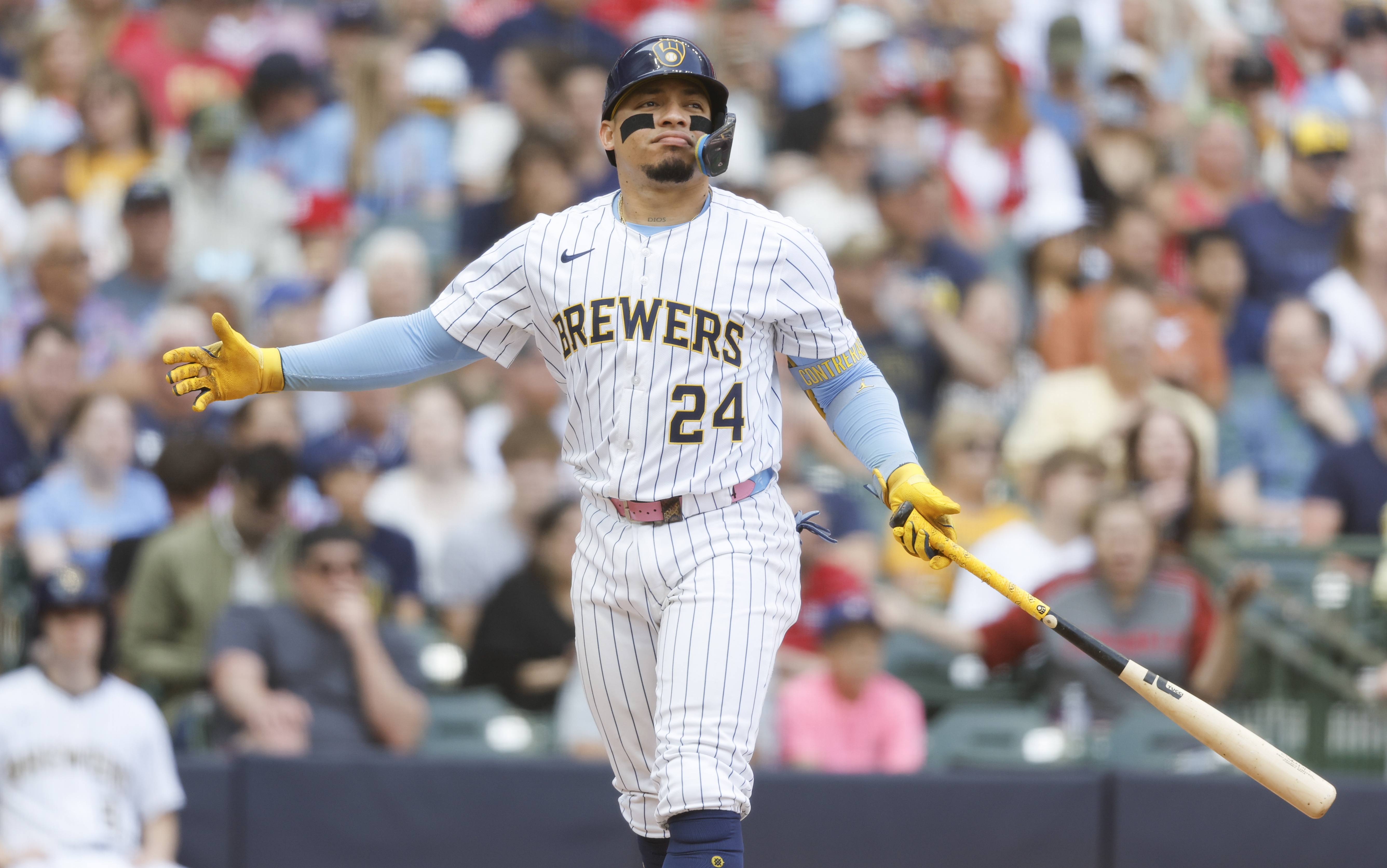 Willson and William Contreras first pair of brothers to homer in same inning as opponents since 1933