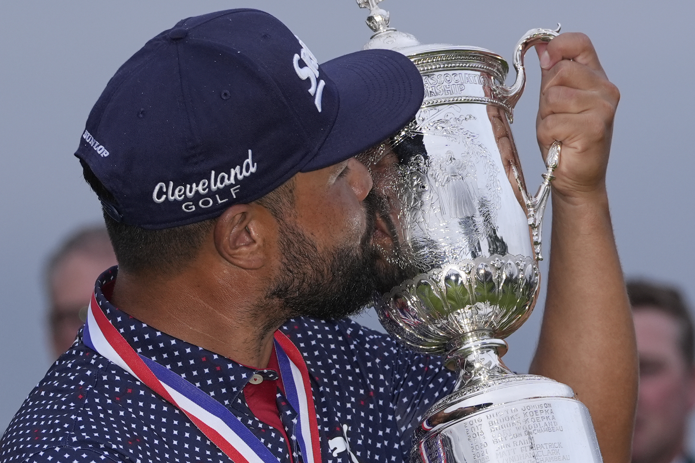 US Open champion JJ Spaun turned a free fall into a title at rain-soaked Oakmont