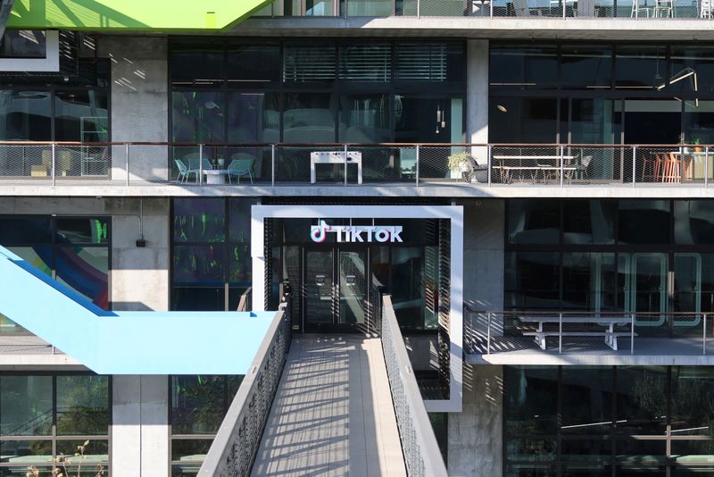 Trump says he signed order extending deadline for TikTok closing