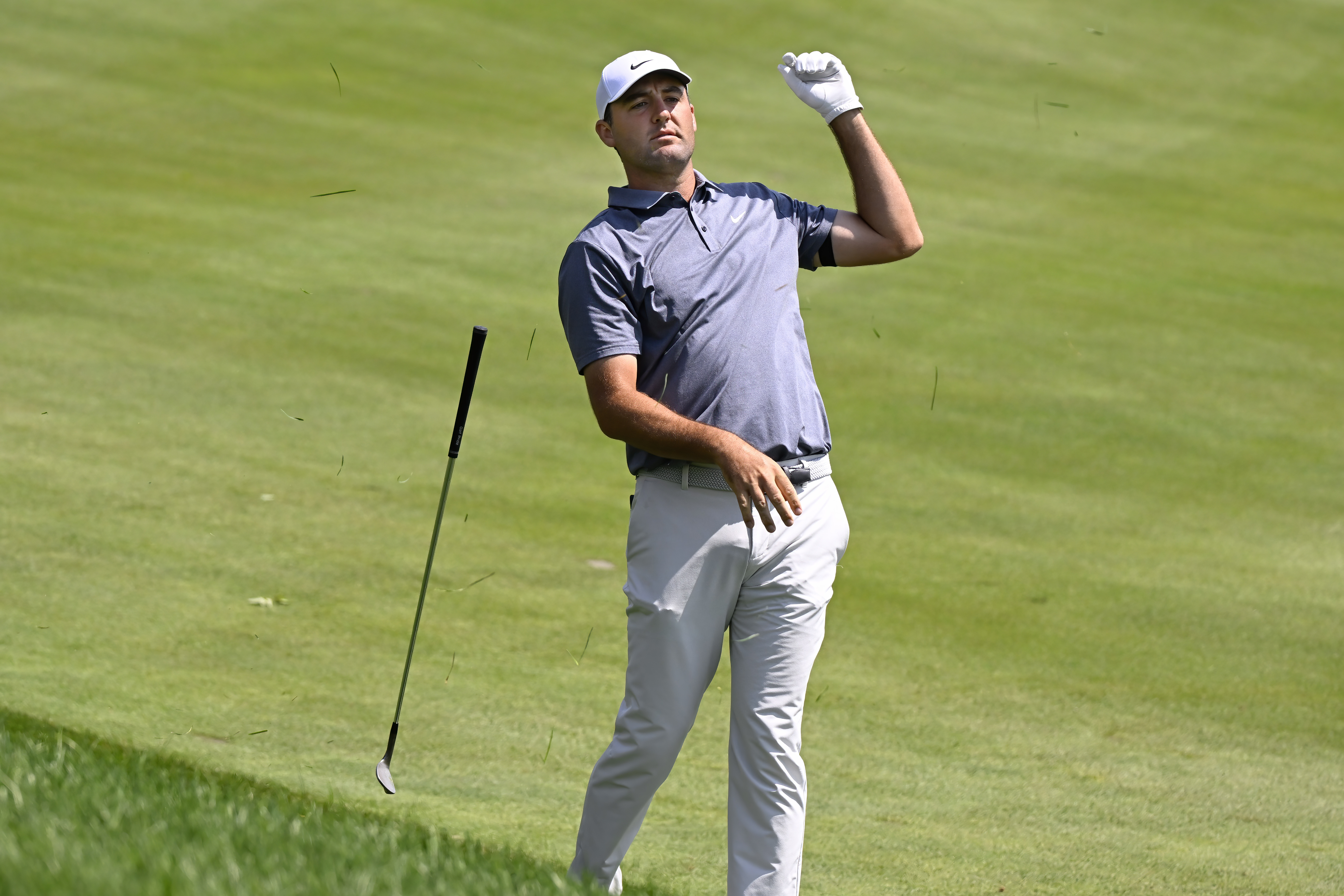Scheffler part of 3-way tie for lead at Travelers with Fleetwood and Thomas