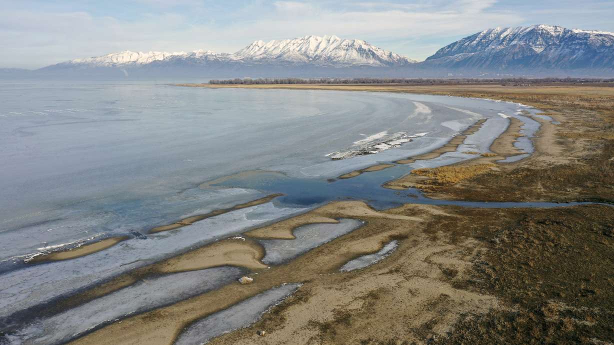 Utah County deputies say they recovered the body of a 23-year-old man after the personal watercraft he was riding with his cousin flipped on Utah Lake on Sunday.