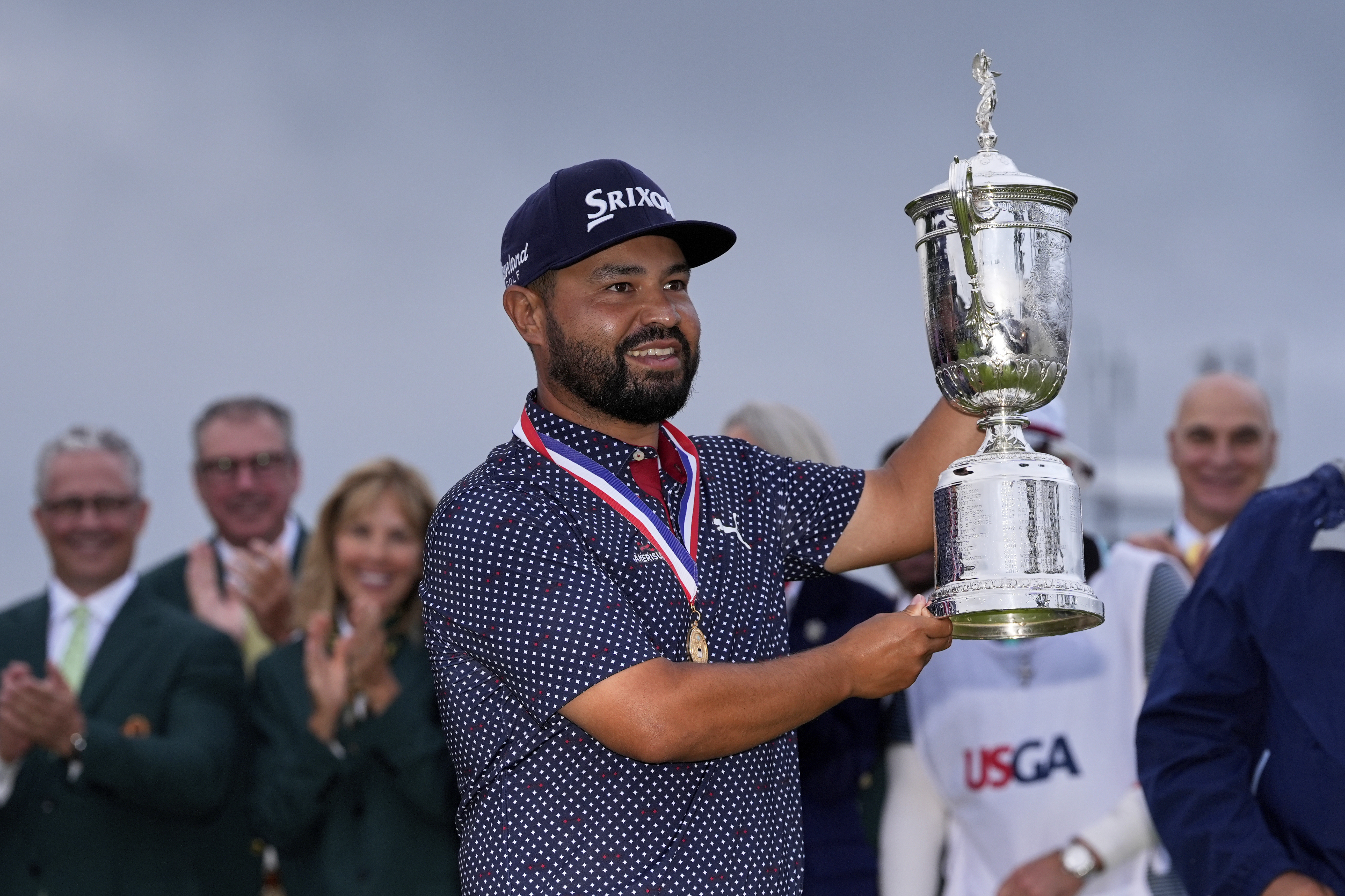 J.J. Spaun's path to U.S. Open title helped by a shot onto an umbrella