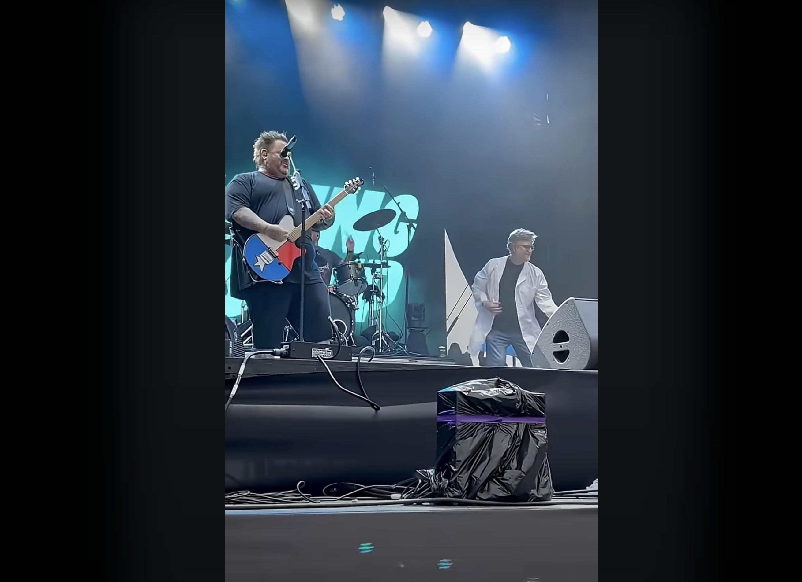 Have You Seen This? Dr. Doofenshmirtz makes surprise concert appearance