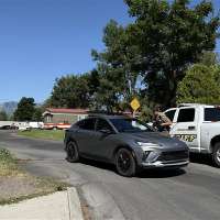 Man with possible bomb vest and explosives opens fire on deputies in Hyrum standoff
