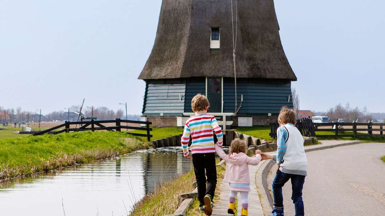 Dutch kids are the happiest kids in the world, according to a 2025 UNICEF report.