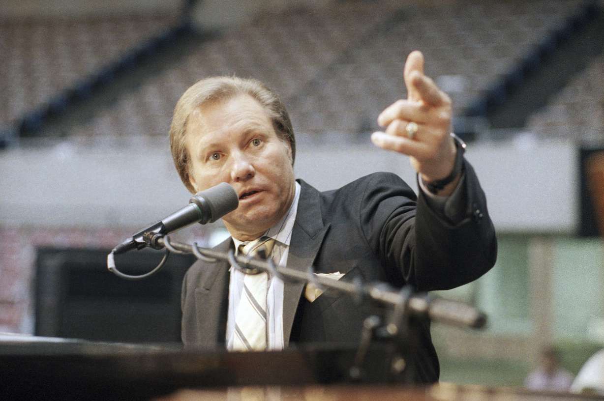 Rev. Jimmy Swaggart speaks at a news conference at the Sports Arena in Los Angeles, March 27, 1987.