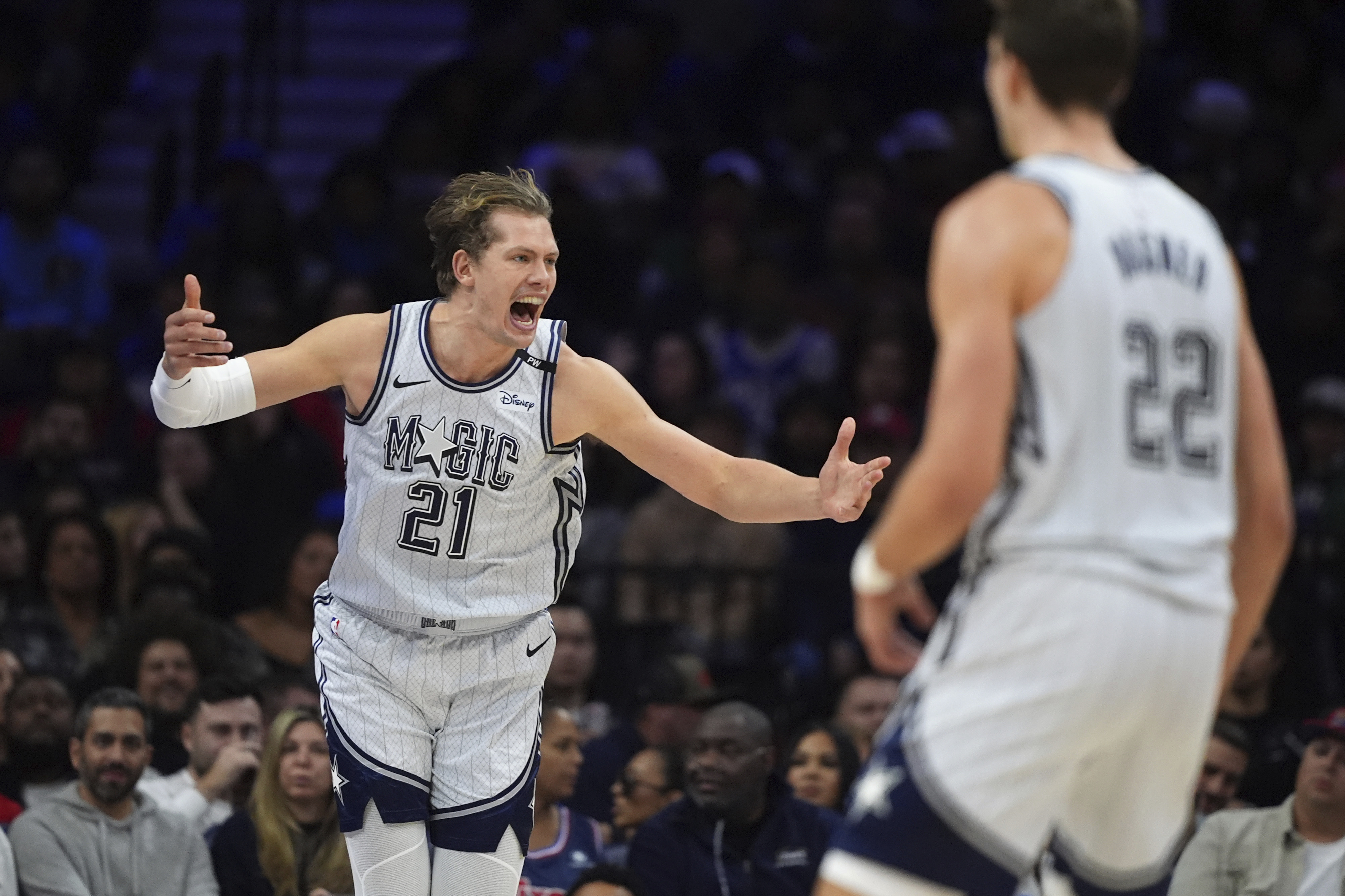 Moritz Wagner is returning to the Magic on 1-year deal, AP source says, as NBA free agency continues