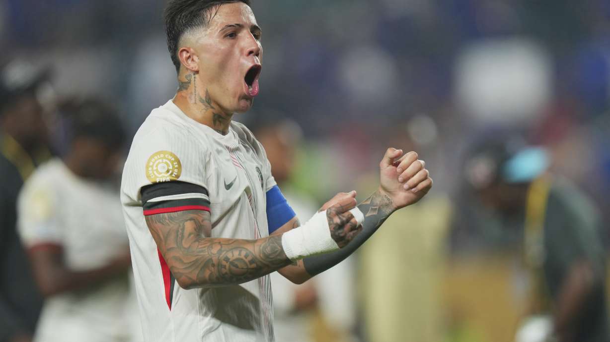 Chelsea's Enzo Fernandez reacts at the end of the Club World Cup quarterfinal soccer match between Palmeiras and Chelsea in Philadelphia, Friday, July 4, 2025.