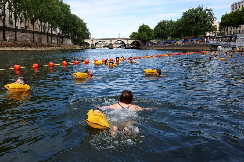 Paris opens river Seine for public swimming for first time since 1923