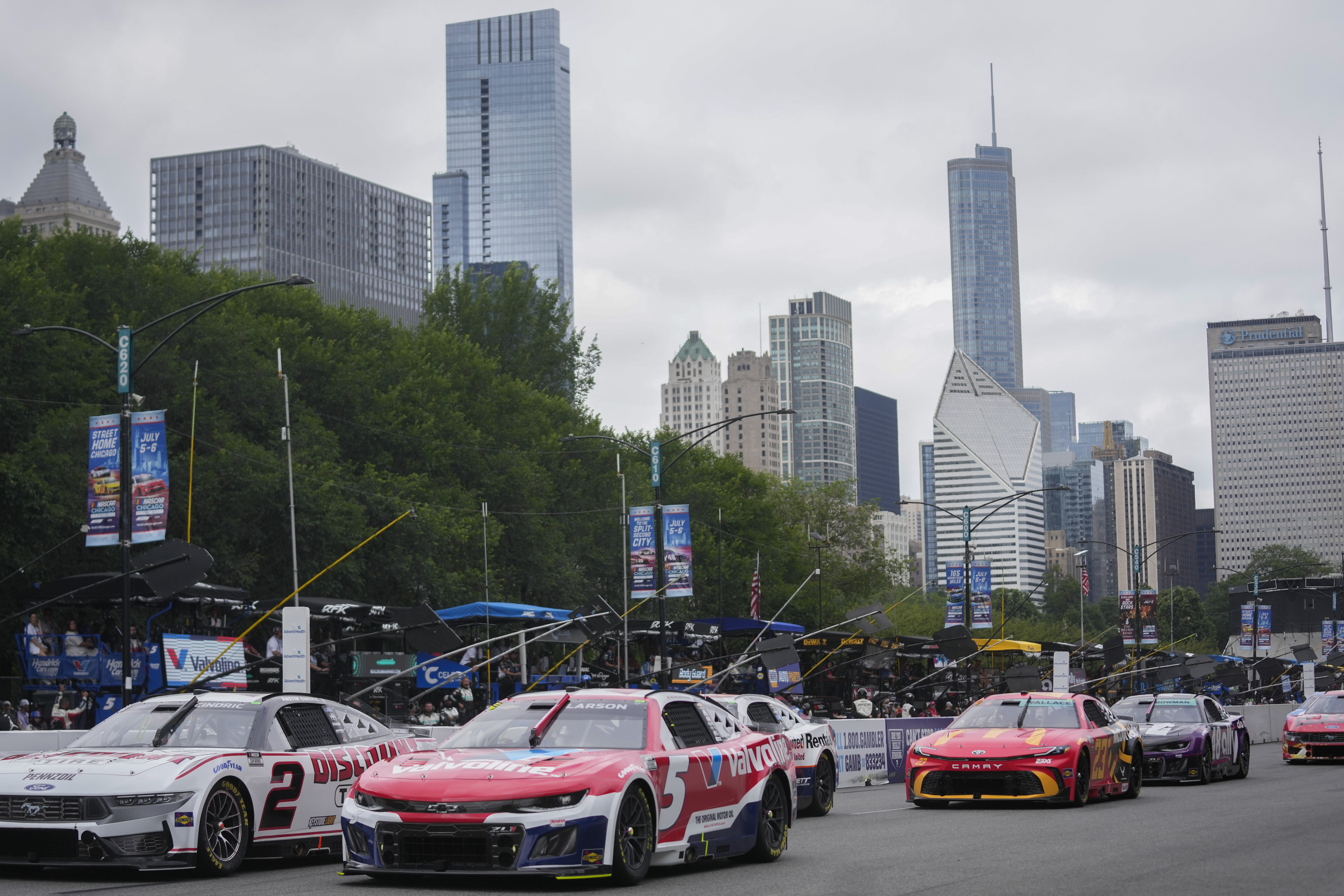 Van Gisbergen wins in Chicago once again, completing a NASCAR weekend sweep
