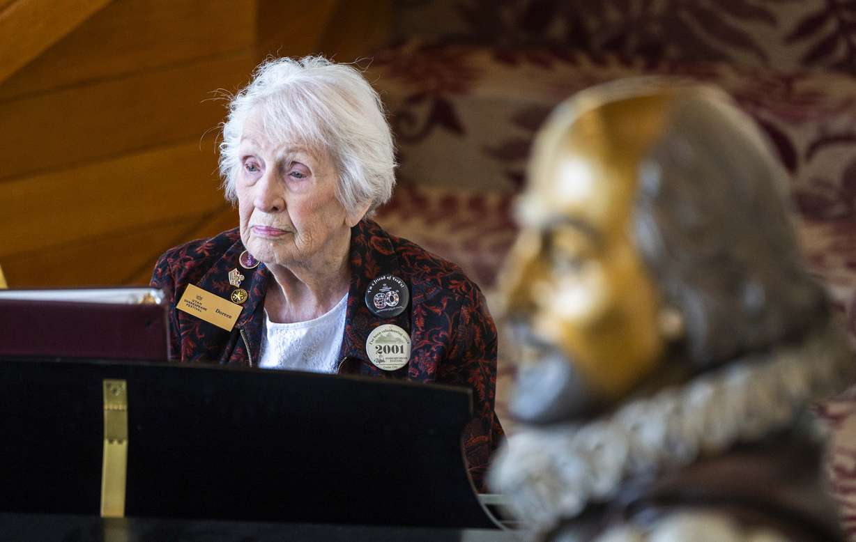 Doreen Woolley plays the piano for arriving audience members in the lobby of the Randall L. Jones Theatre before a theatrical performance at the Utah Shakespeare Festival in Cedar City, June 20.