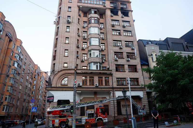 Deadly Russian attack rocks Kyiv before 'frank' US-Russian talks