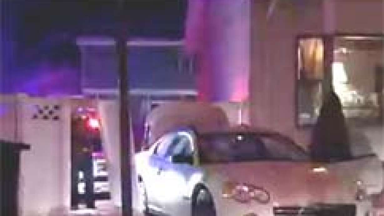 Police chase ends with crash, arrest