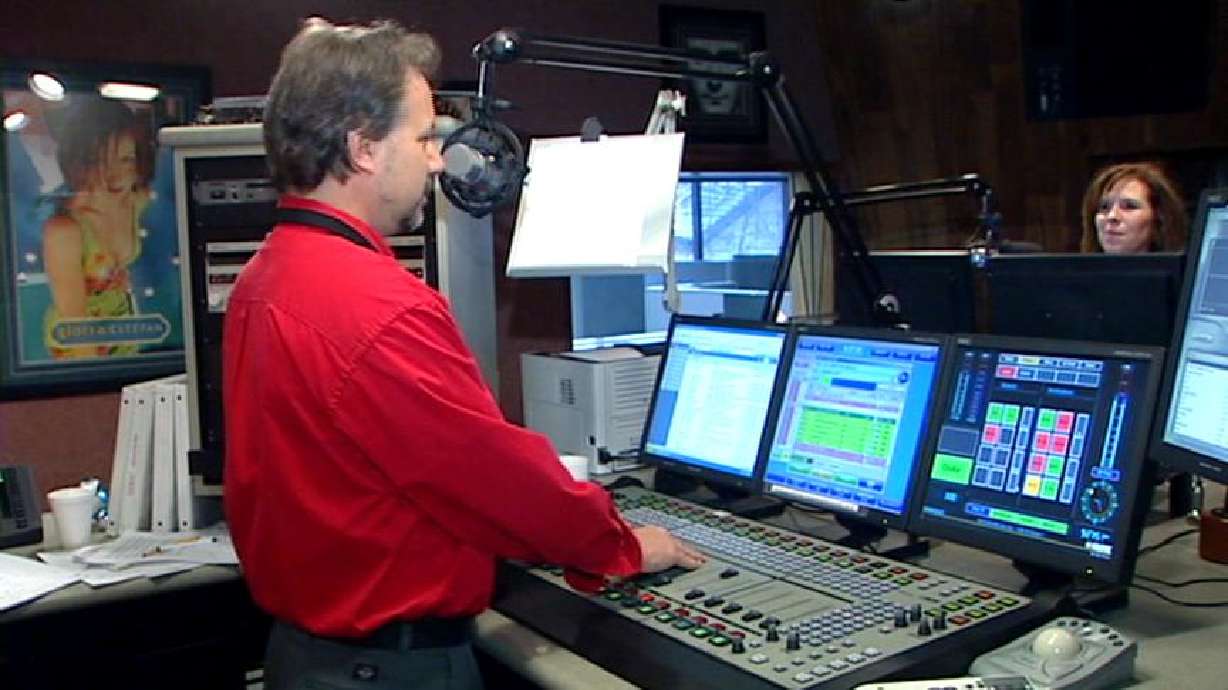 Utah airwaves filled with Christmas music