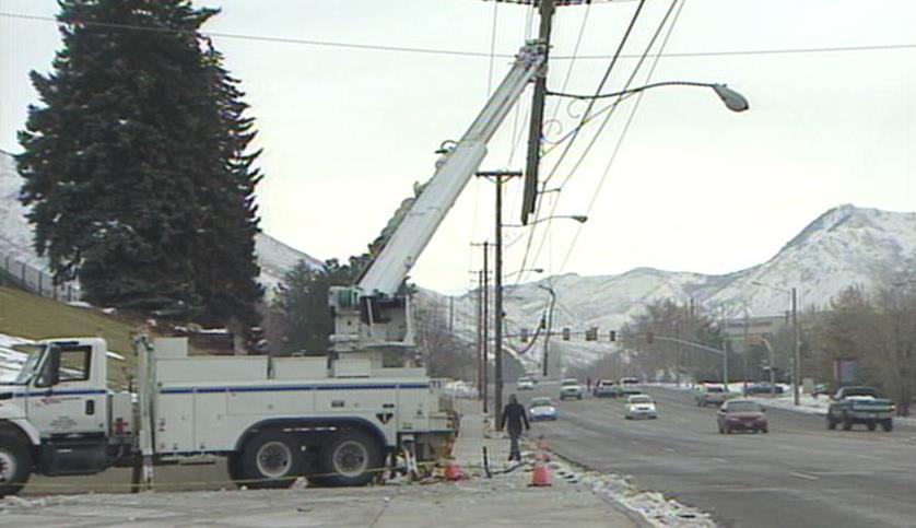 Car crash causes power outage 