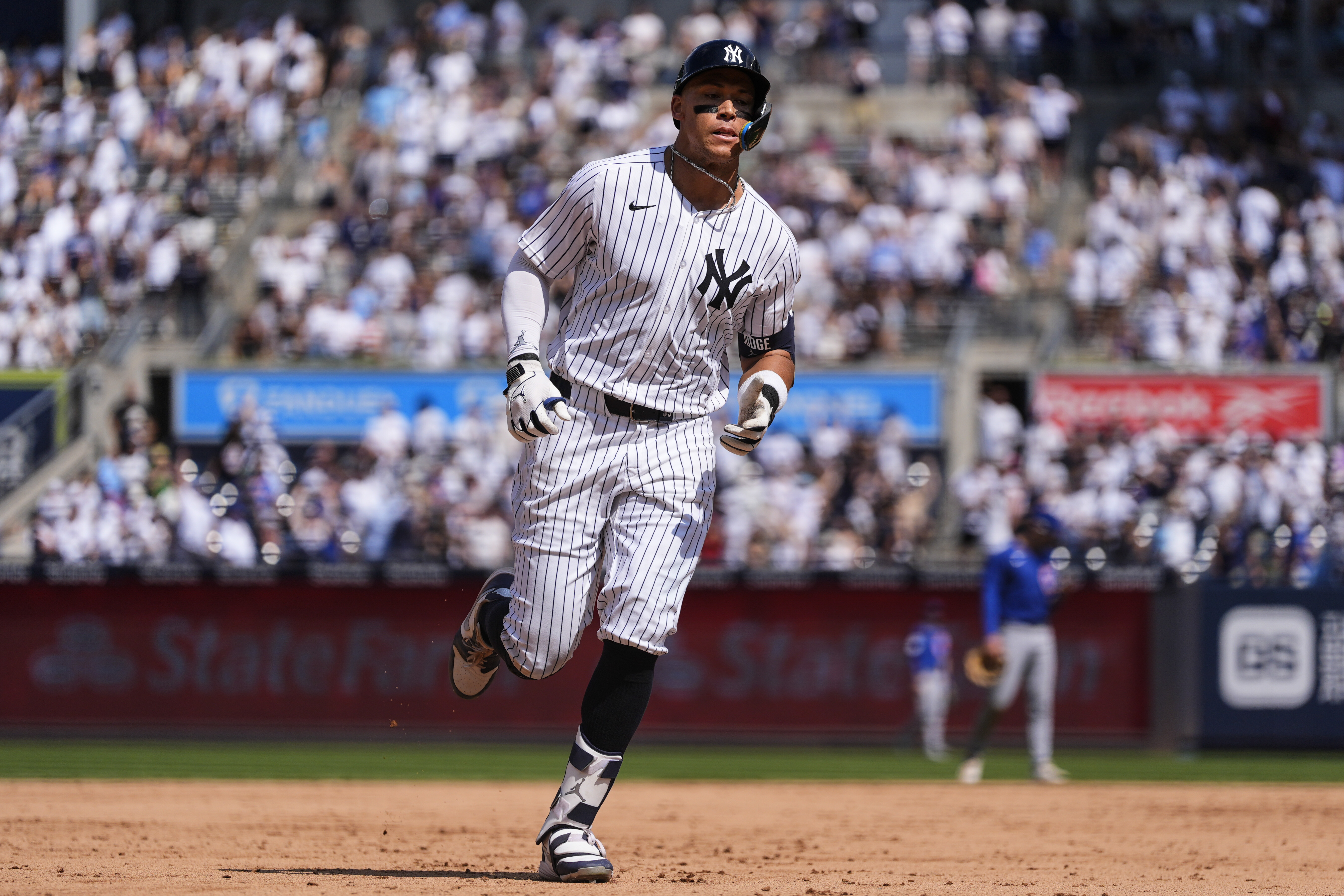 Aaron Judge becomes fastest to 350 homers, doing so in 1,088 games, bettering Mark McGwire's 1,280