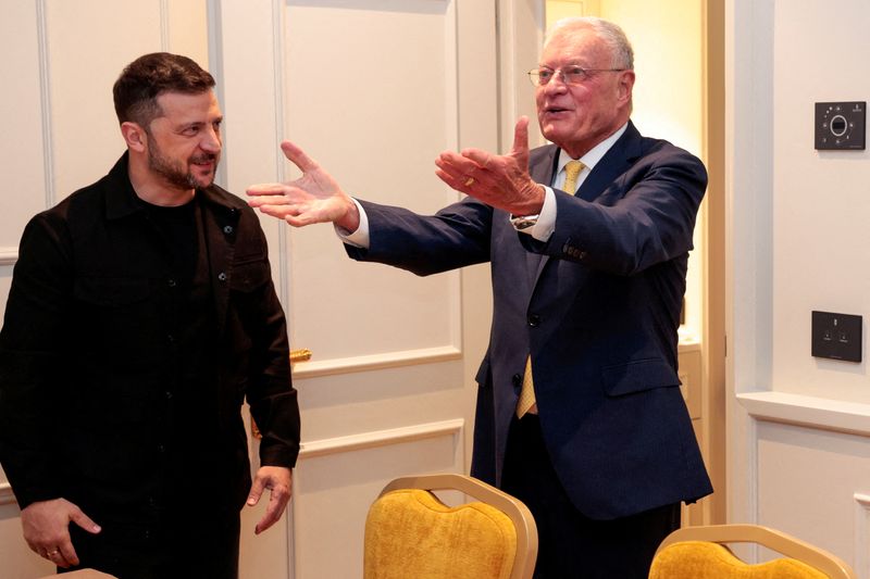 Zelenskyy and Kellogg discuss air defense and arms purchases in Kyiv