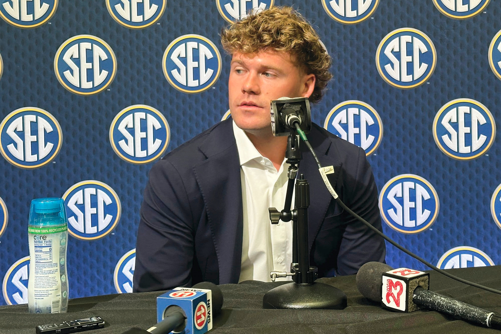 Tennessee embraces QB battle as Florida, Mississippi State seek new heights