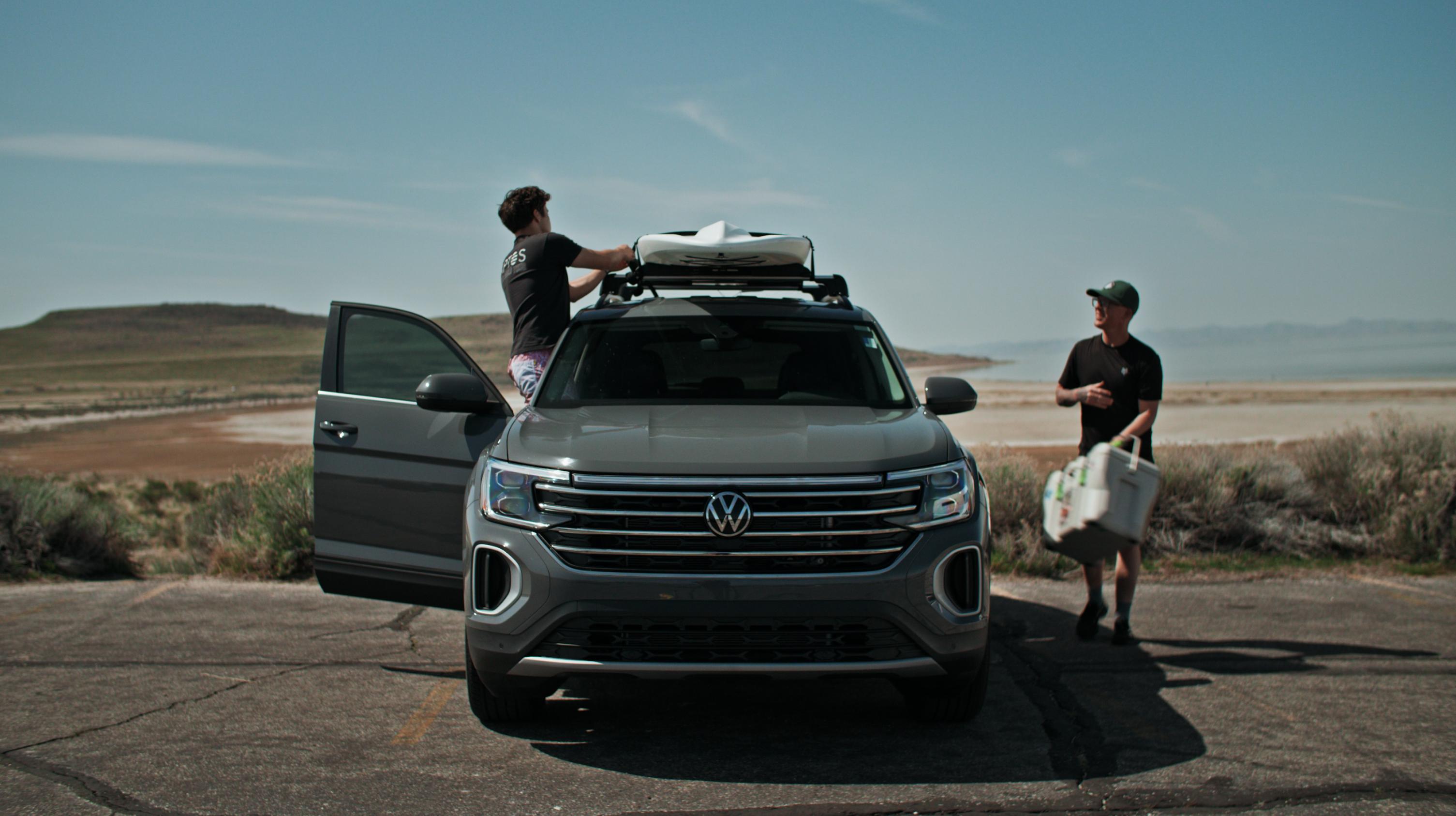 Looking for a new vehicle? 3 reasons you should buy this weekend 