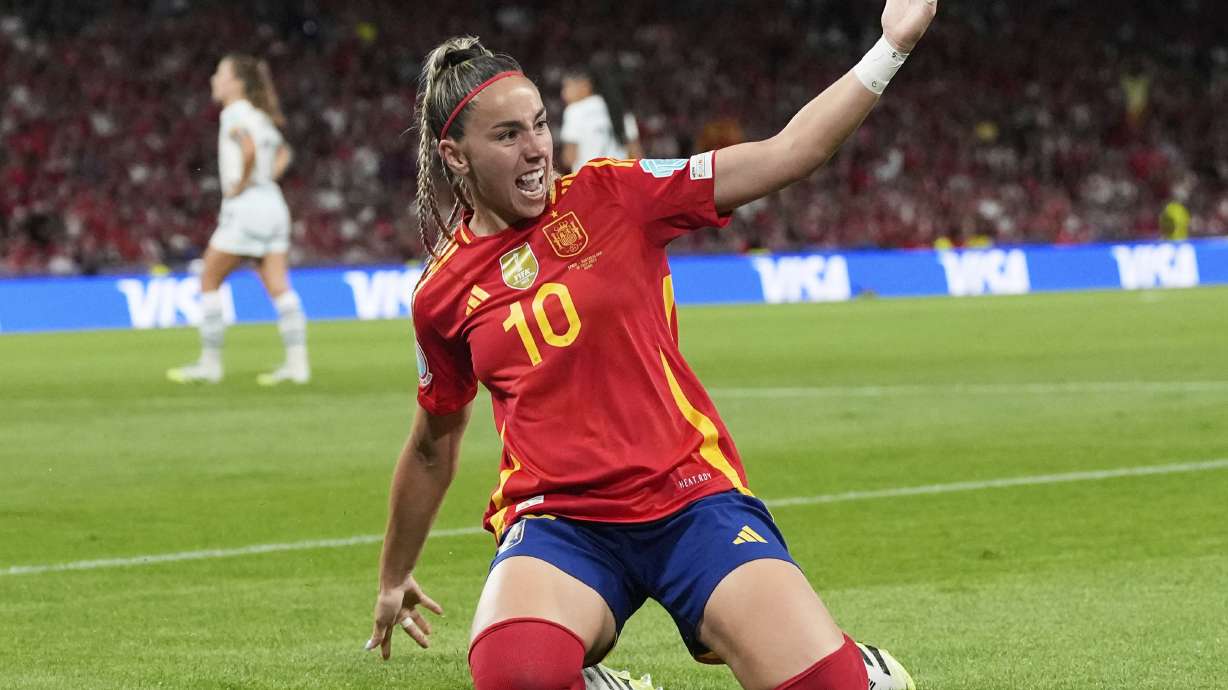 Spain's Athenea celebrates after scoring the opening goal during the Women's Euro 2025 quarterfinals soccer match between Spain and Switzerland at Stadion Wankdorf in Bern, Switzerland, Friday, July 18, 2025.