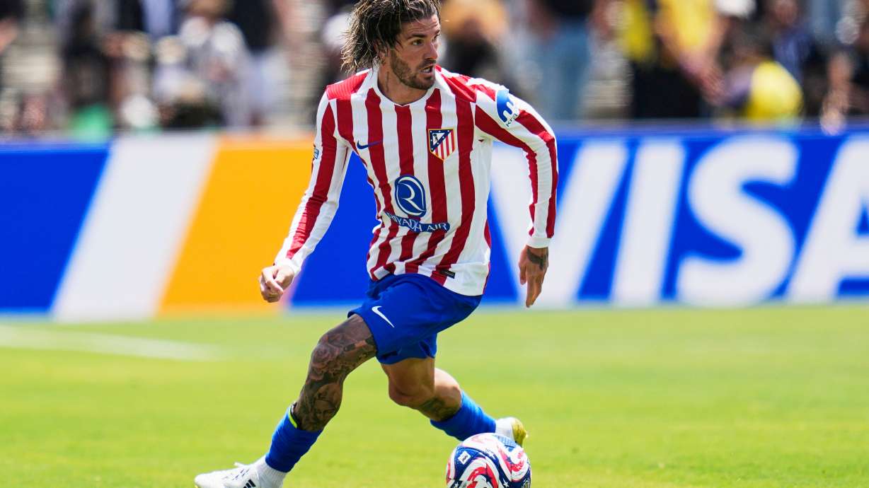 FILE - Atletico Madrid's Rodrigo De Paul controls the ball during the Club World Cup Group B soccer match between Atletico Madrid and Botafogo in Pasadena, Calif., June 23, 2025.