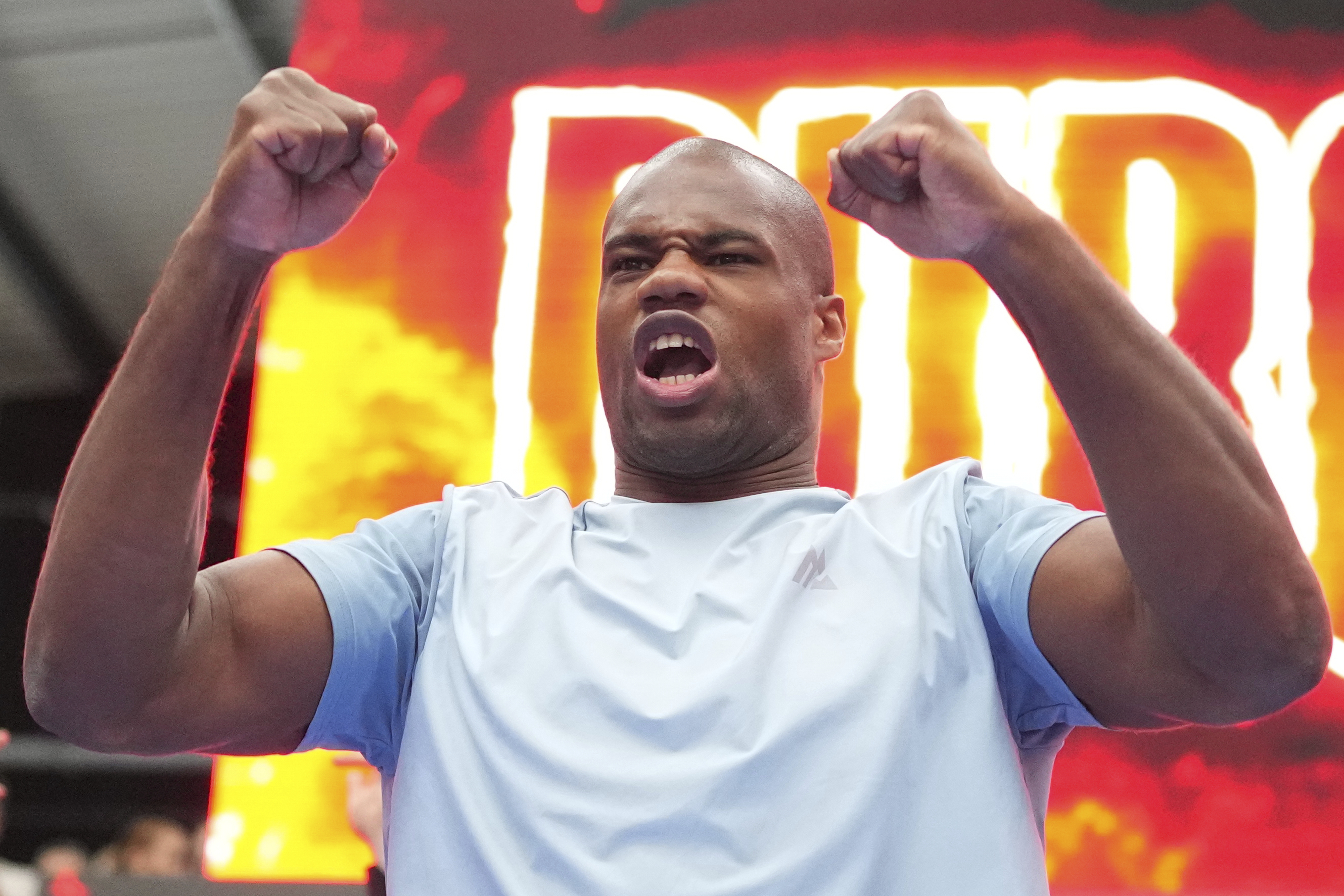 Britain's Daniel Dubois warms up during a public workout at BoxPark near Wembley stadium in London, Wednesday, July 16, 2025 ahead of the undisputed heavyweight champion boxing fight between Britain's Daniel Dubois and Ukraine's boxer Oleksandr Usyk on Saturday.