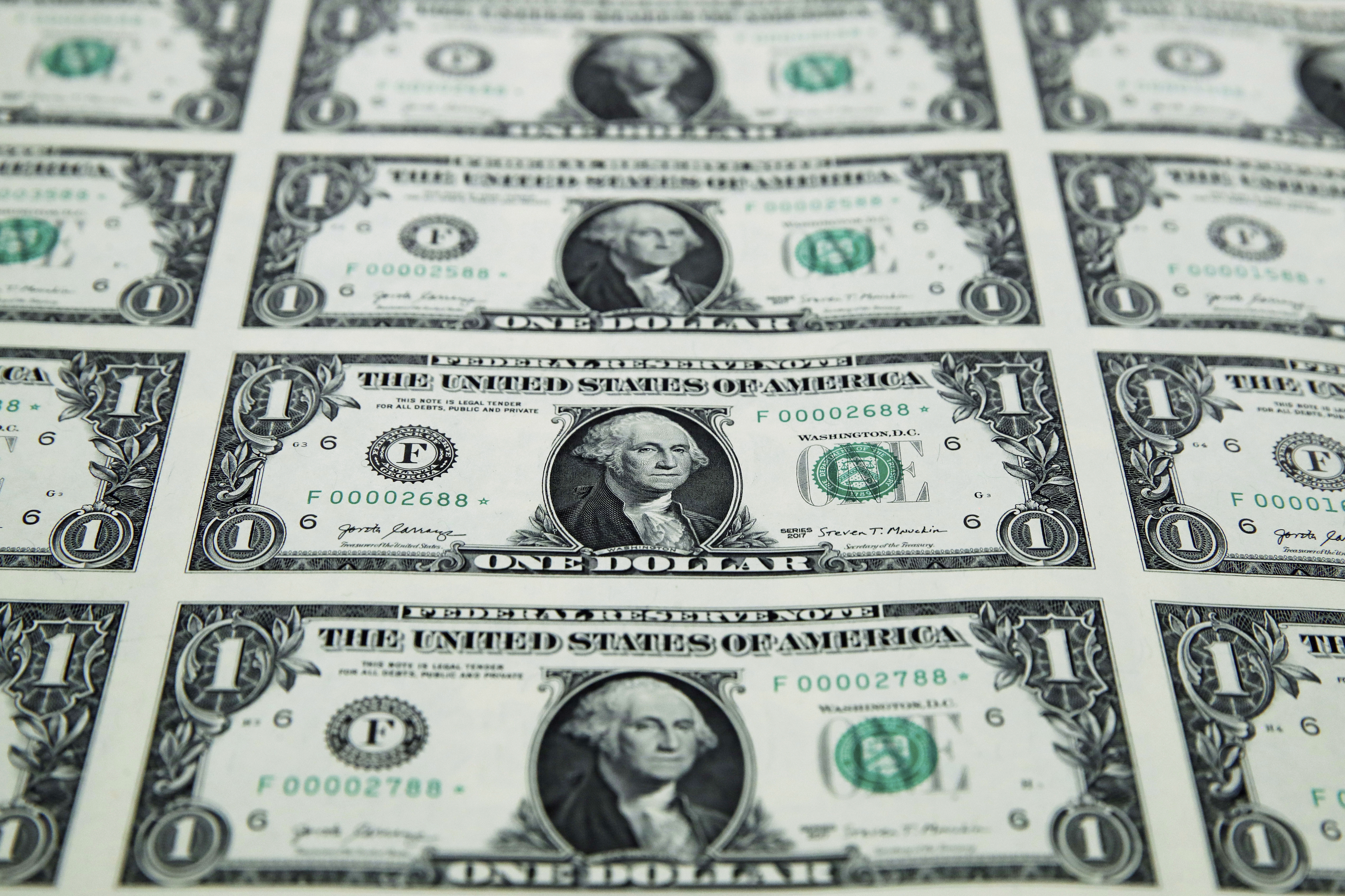 More Americans shift money to accounts with investment income, study says