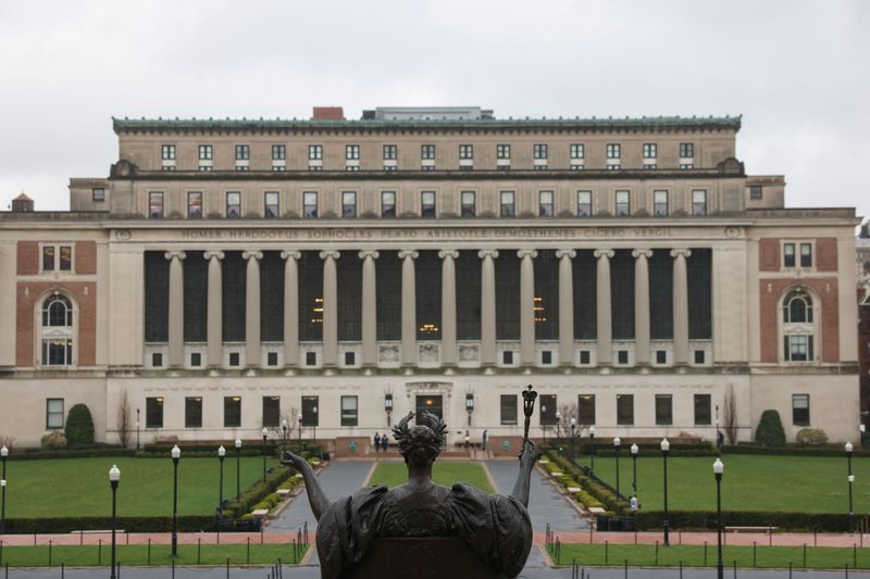 Columbia University to pay over $200M to resolve Trump probes