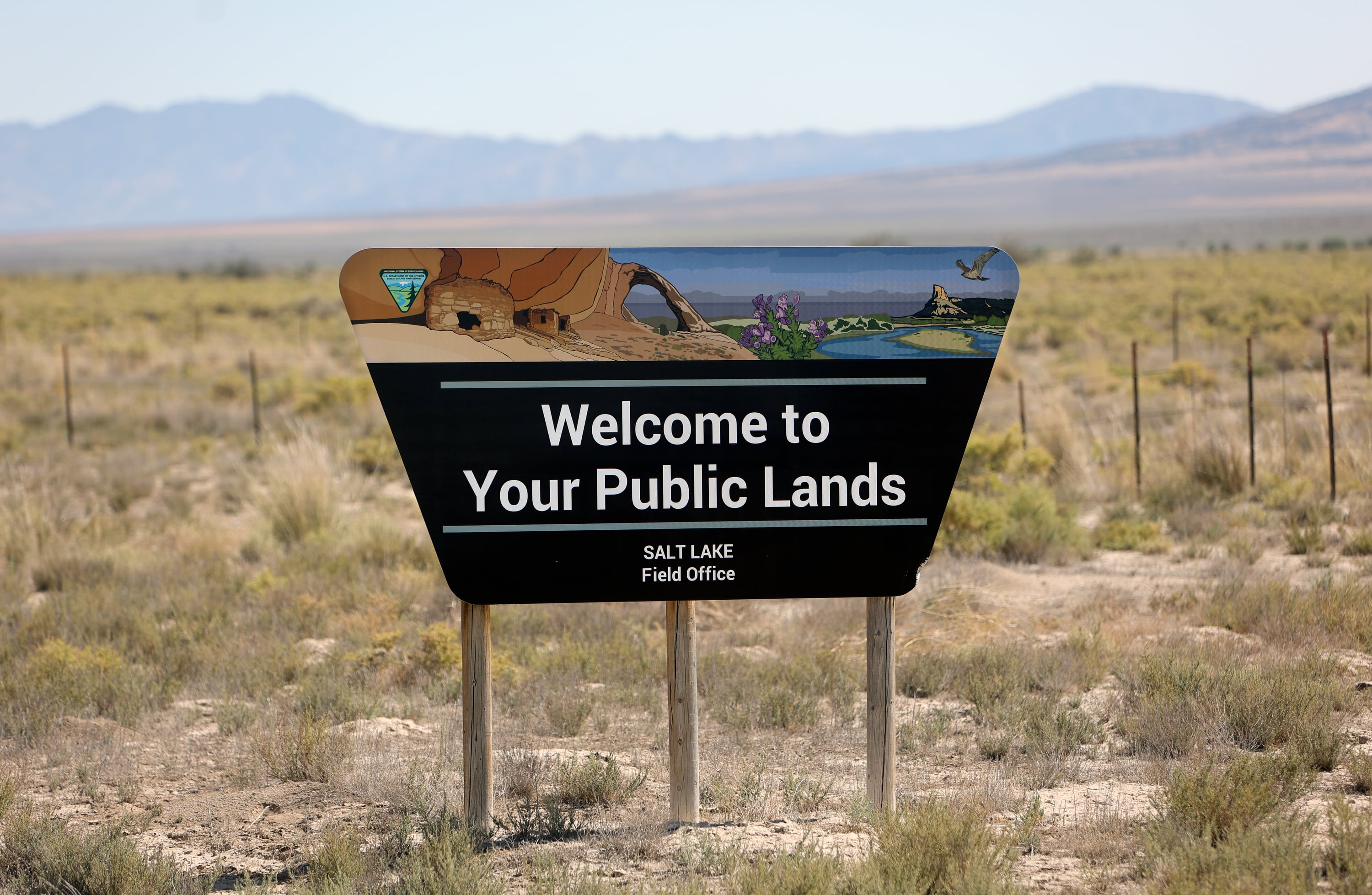 A state judge dismissed an environmental group's lawsuit preventing Utah lawmakers from again suing the federal government over whether or not it has a right to hold onto its public lands in perpetuity.