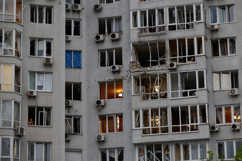 Trump sets deadline of 10 or 12 days for Russia on war with Ukraine