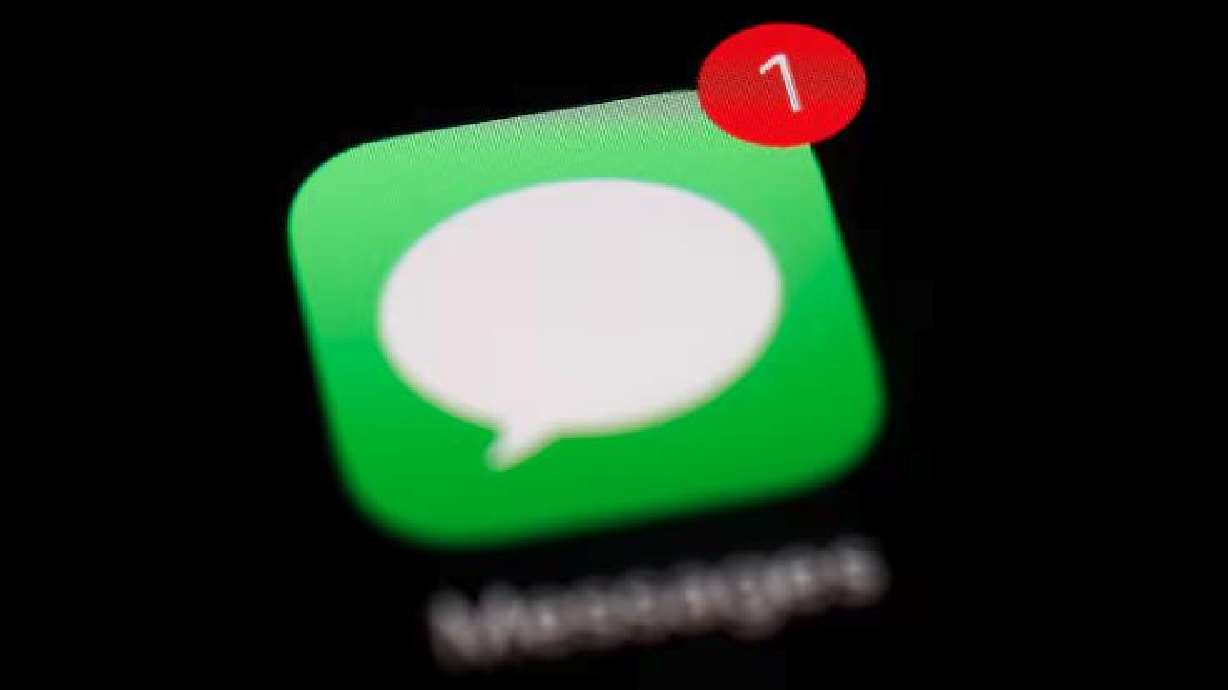 Apple’s iOS 26 would target political messages by sending them to a separate inbox without any alerts or notifications, the National Republican Senatorial Committee argued in an internal memo.