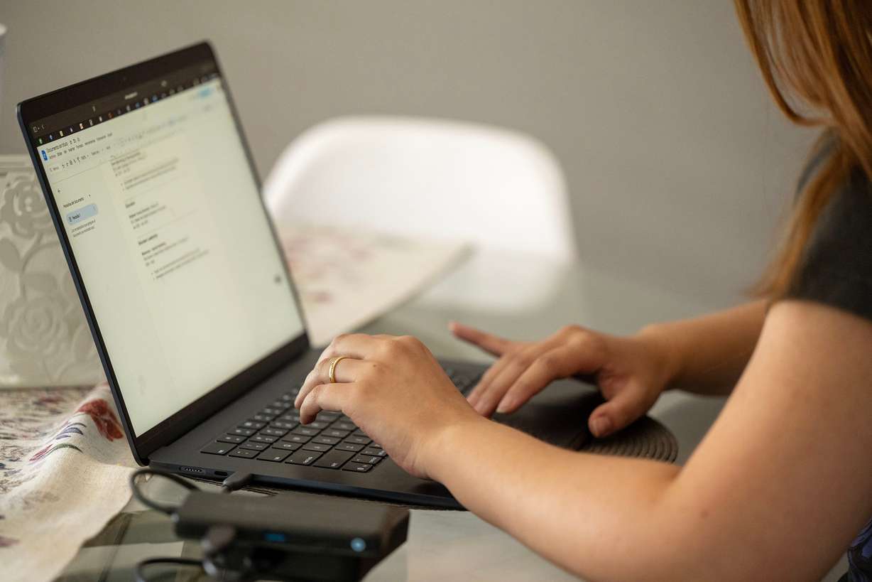 Graduated student Katarina Martinic uses ChatGPT to customize her résumé to multiple job searches on Tuesday, July 22.