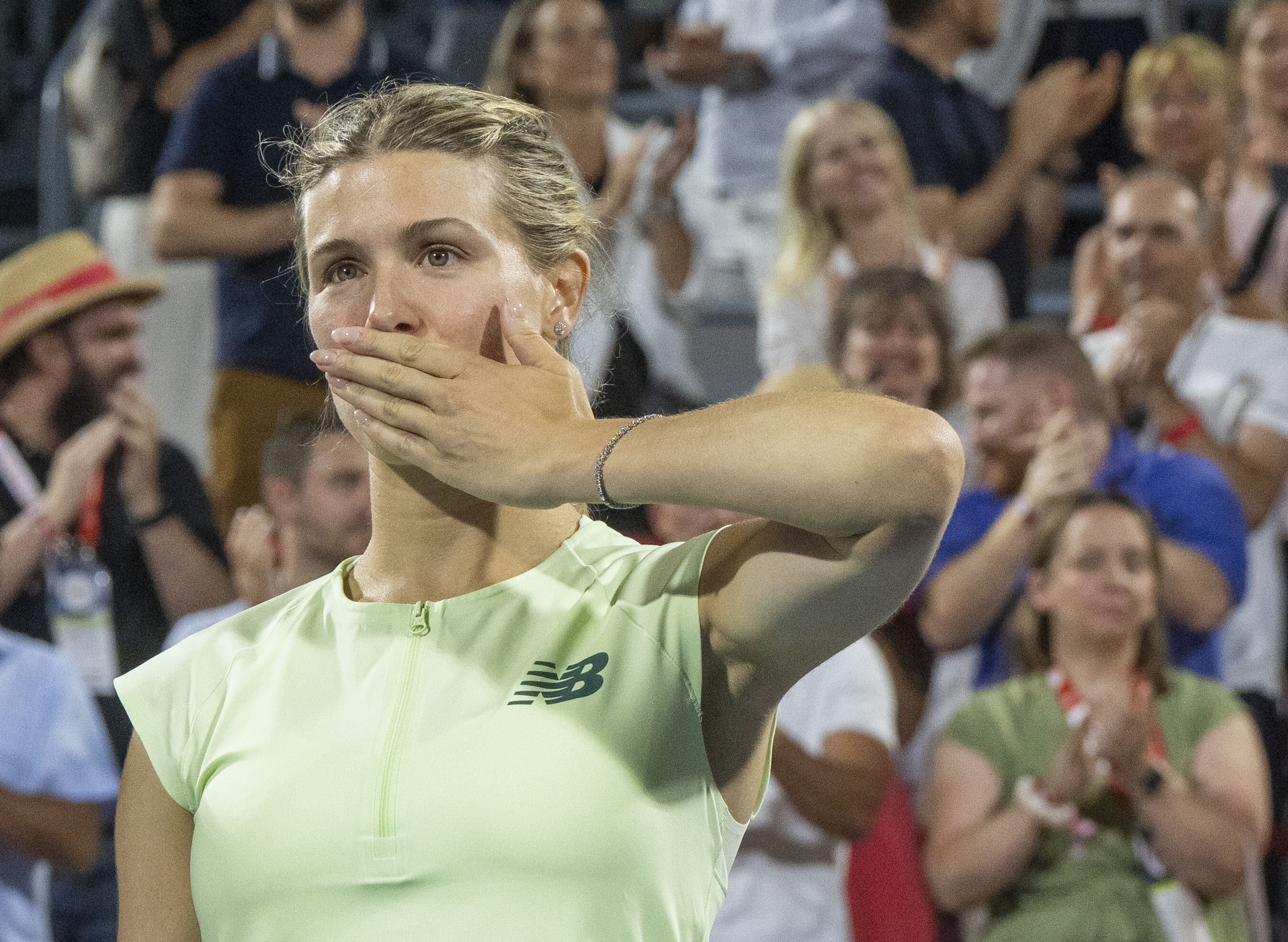 Bouchard bids adieu to tennis with throwback performance at hometown National Bank Open