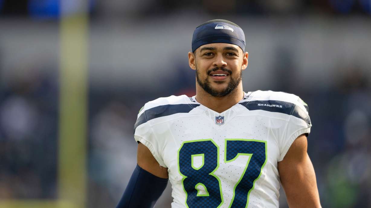FILE - Seattle Seahawks tight end Noah Fant walks back to the locker room before an NFL football game against the Los Angeles Rams, Jan. 5, 2025, in Inglewood, Calif.