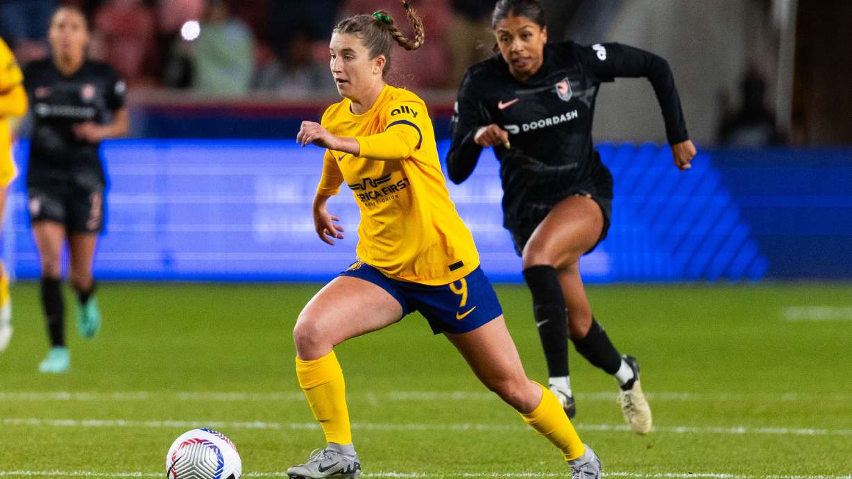 Utah Royals’ Ally Sentnor brings the ball down the field during the game against Angel City at America First Field in Sandy on Friday, May 3, 2024.