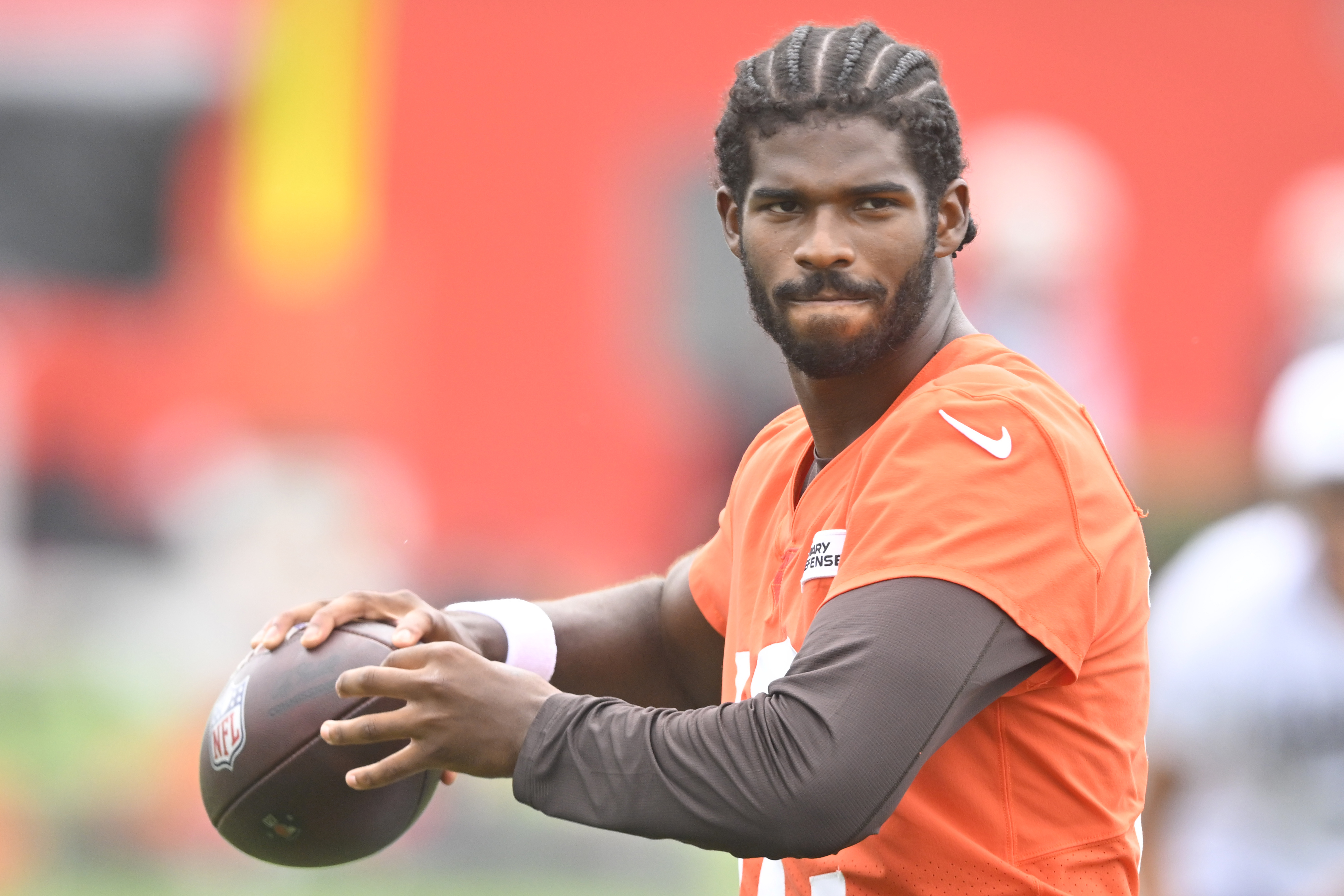 Shedeur Sanders remained focused on rookie season with Browns during father's cancer battle | KSL.com