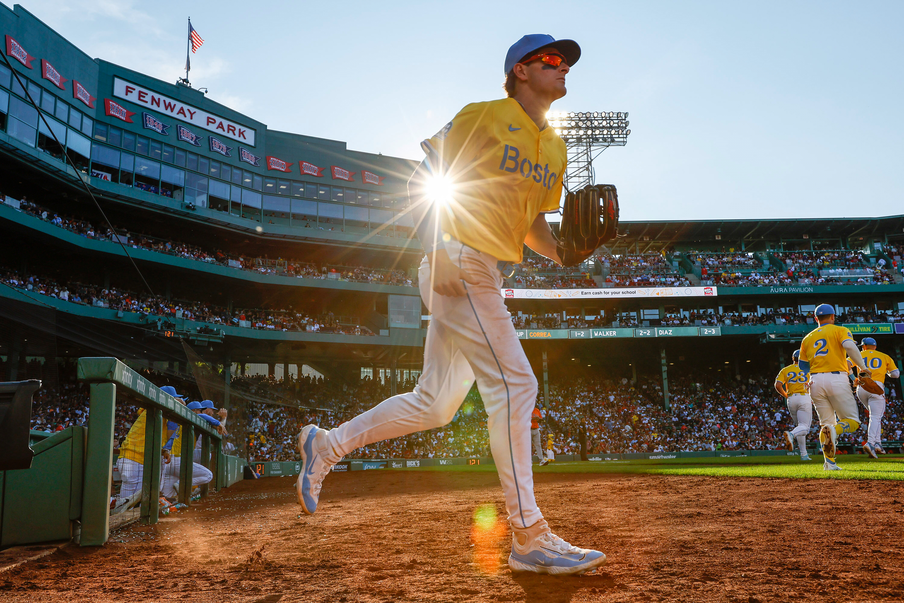 Red Sox sign rookie phenom Roman Anthony to an 8-year, $130 million contact