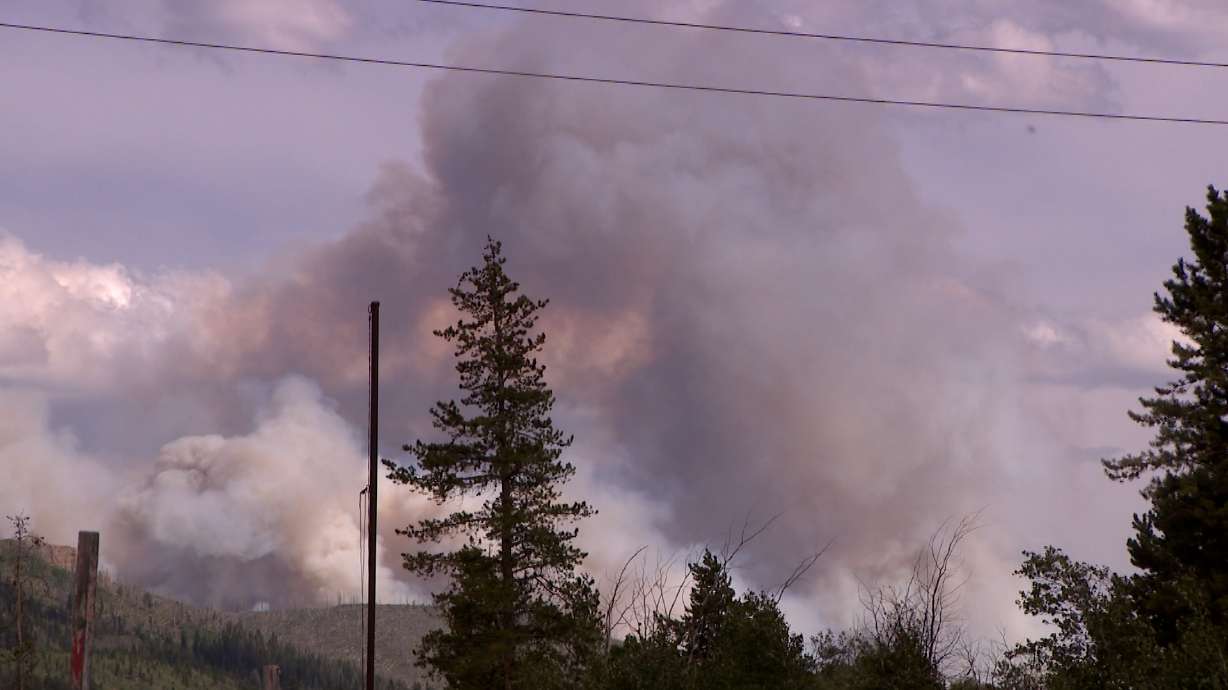 The Beulah Fire burns in Summit County on Thursday. The fire has now burned about 1,400 acres, U.S. Forest Service officials said on Friday.