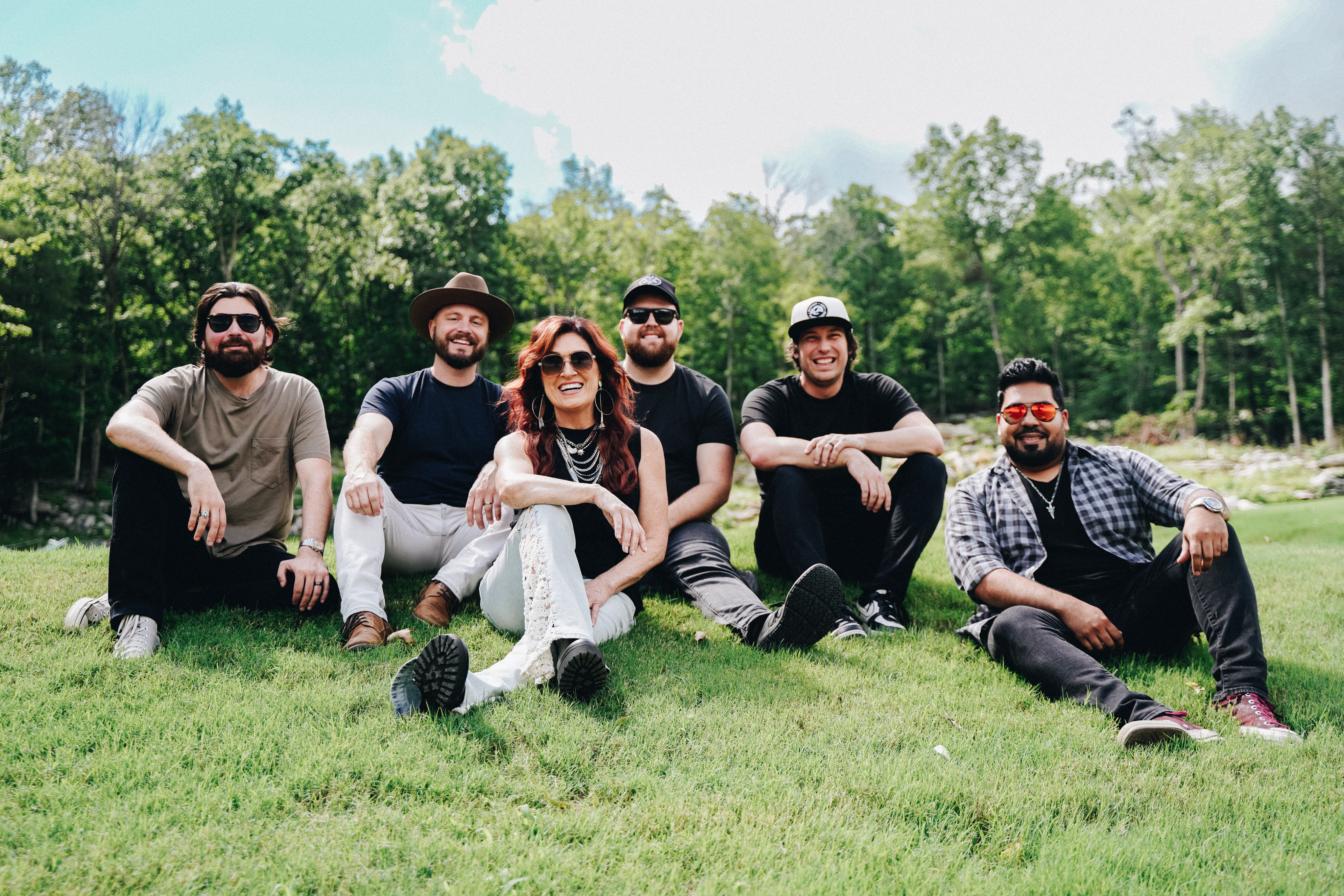 Country music star Jo Dee Messina recently performed a show in Layton Thursday, July 31, 2025, where she surprised fans with a new faith-inspired song called “If He Knew Jesus.”