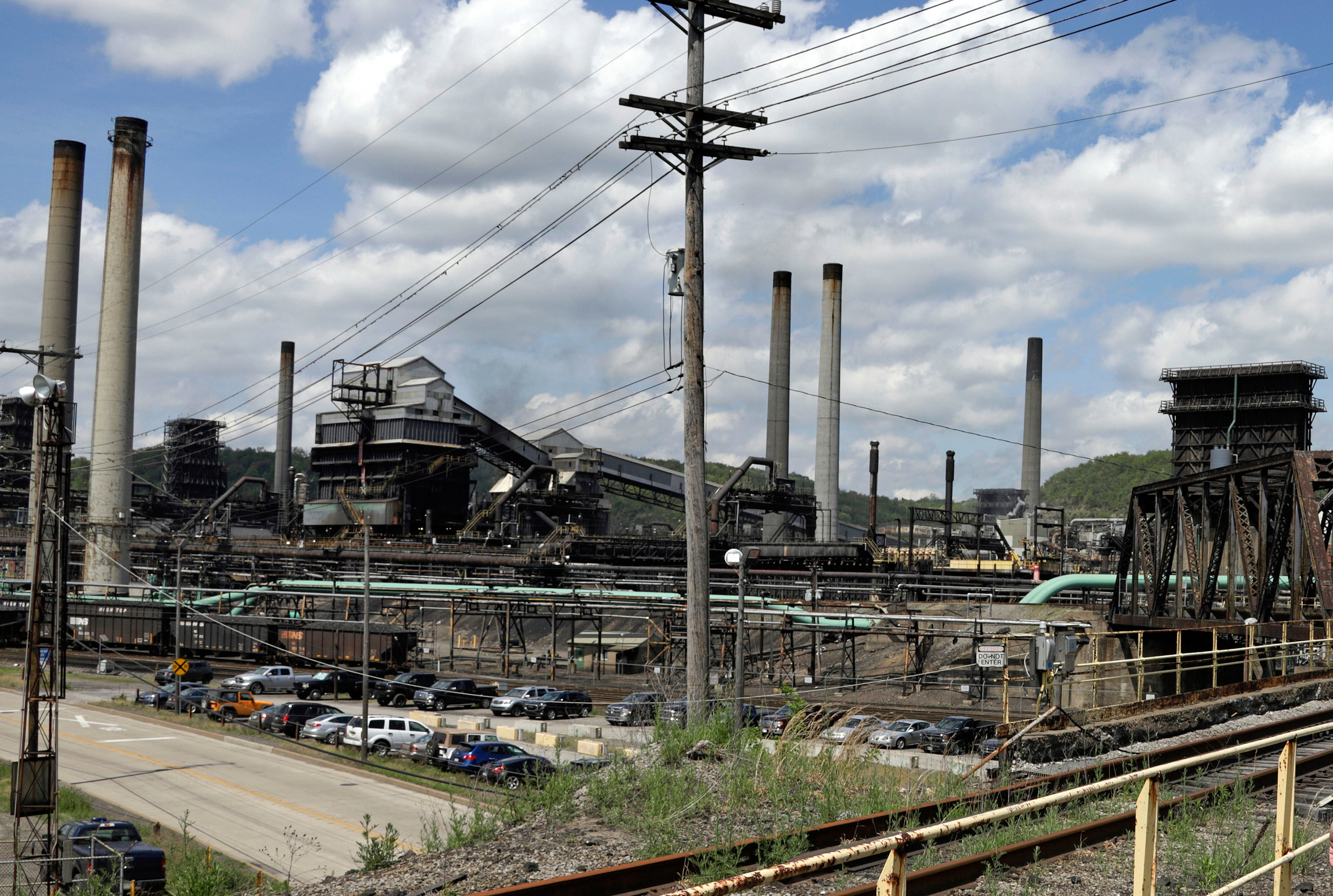 Explosion at US Steel plant in Pennsylvania leaves 2 dead, 10 injured