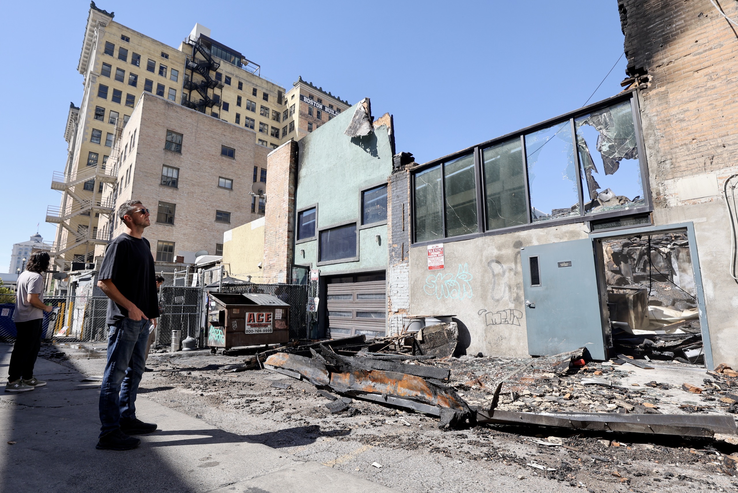 Actor Ty Burrell joins effort to raise funds for employees affected by Salt Lake fire