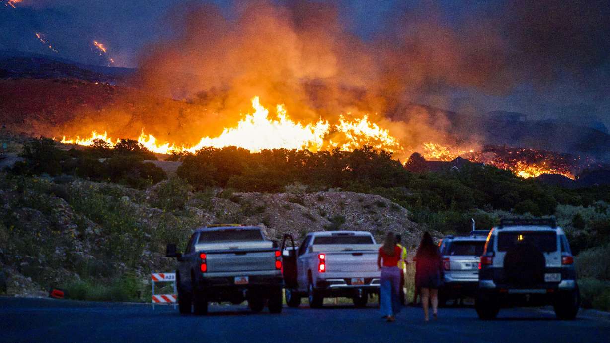 Flames reach backyards, but no structures lost in North Ogden fire ...