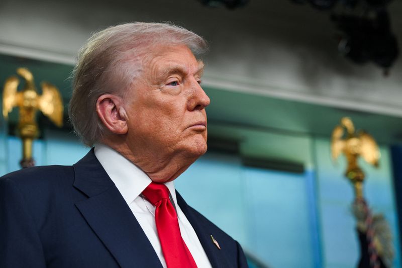 Trump says Putin ready to make deal on Ukraine, hopes to include Zelenskyy