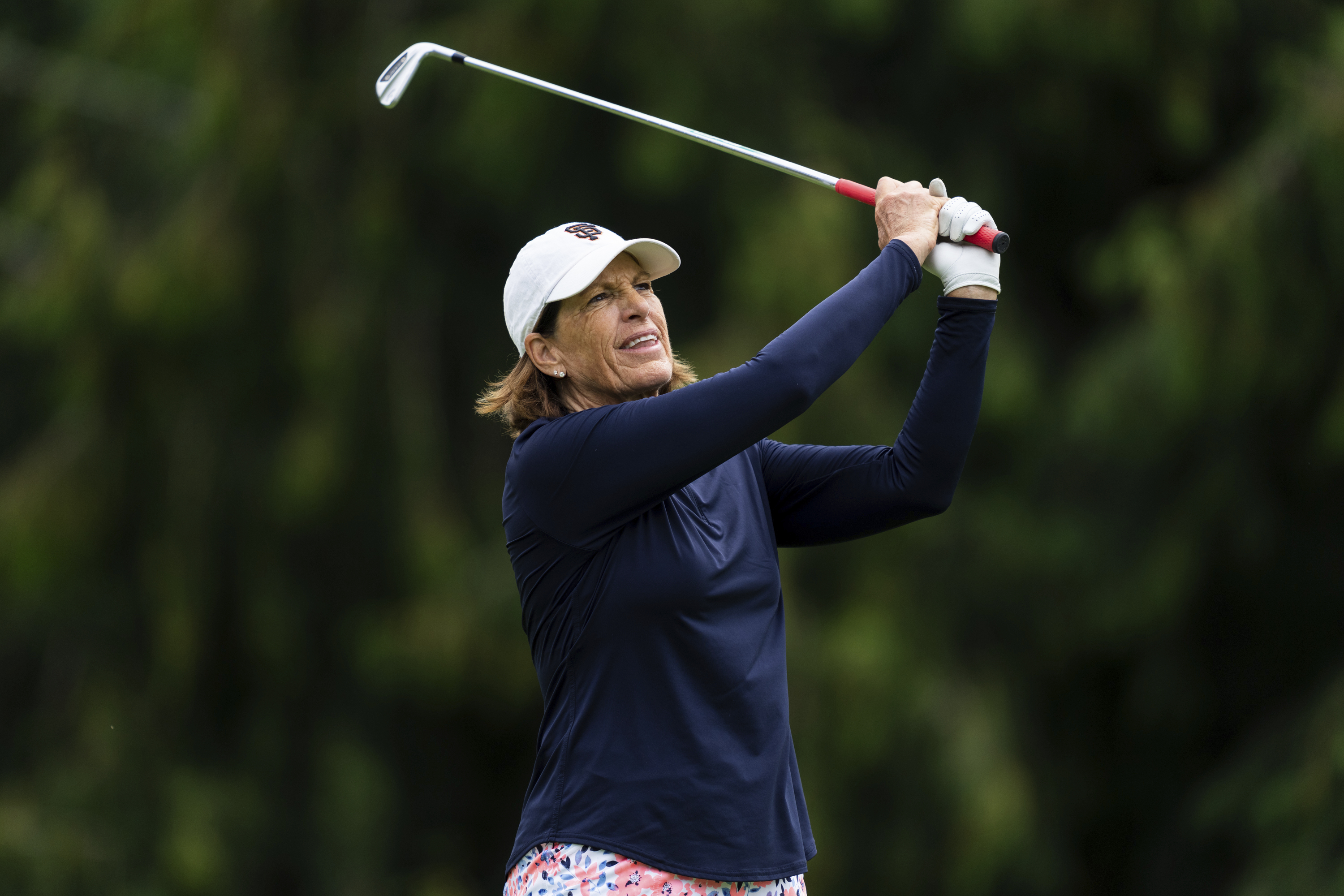 Juli Inkster, of the United States, hits off the second tee during the first round of the LPGA Portland Classic golf tournament at Columbia Edgewater in Portland, Ore., Thursday, Aug. 14, 2025.