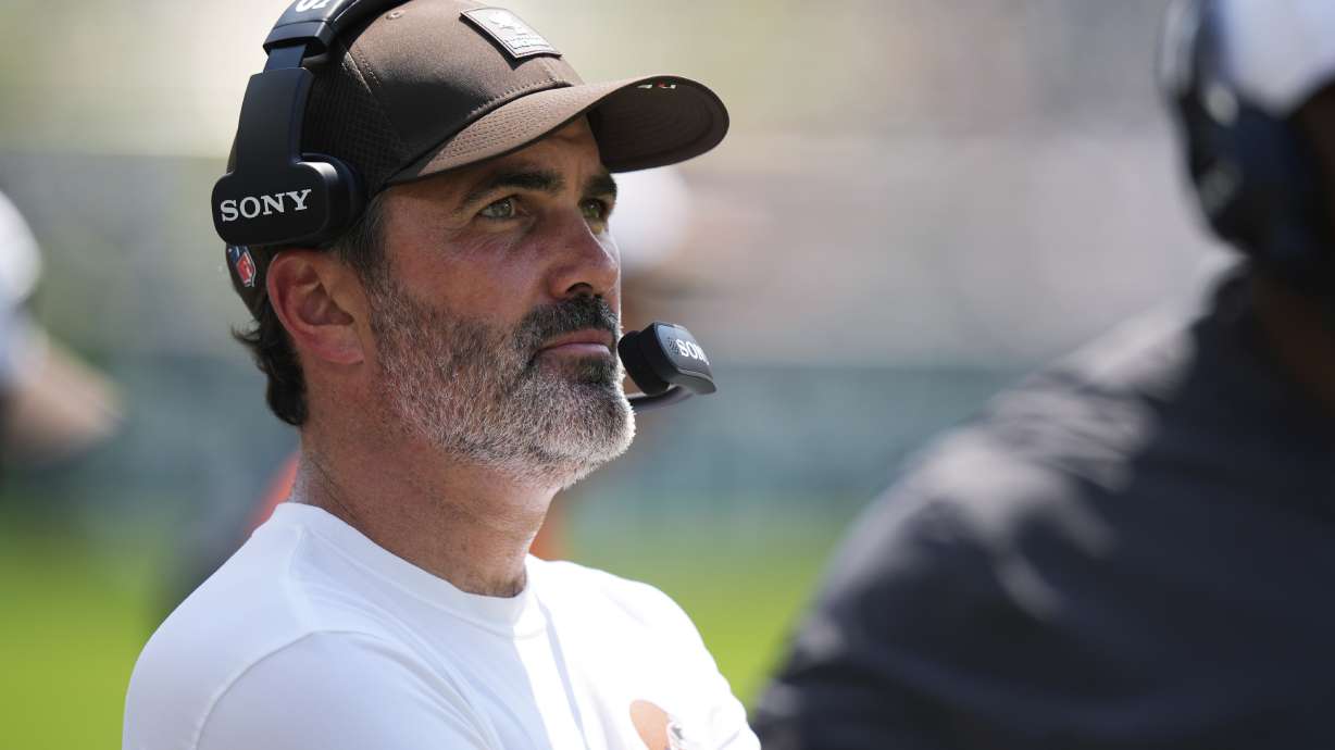 Cleveland Browns head coach Kevin Stefanski watches action during the first half of an NFL preseason football game against the Philadelphia Eagles on Saturday, Aug. 16, 2025, in Philadelphia.