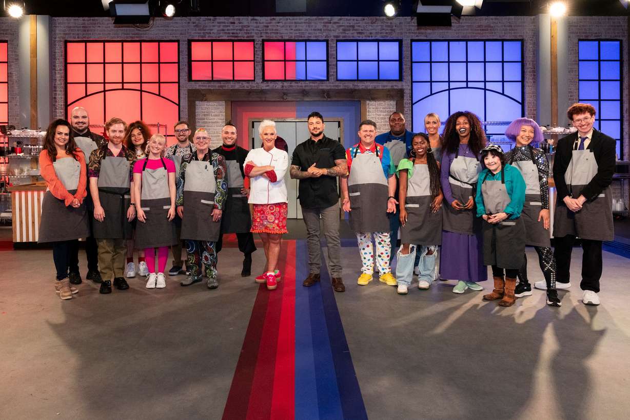 Hosts Anne Burrell and Gabe Bertaccini with recruits Lee Coleé, Rebekah Bean Ripley, Preshous Jordan, Portia Lange, GloZell Green, Mikki Yamashiro "Candy Pain,” Julia Watkins, Olive Hui, Kyle Torrence, Cari Westerman, Nick Thomas, Todd Zimmerman, Chris Tanner, Matthew Anchel, Shinobi Poli and Ricky Downes, as seen on "Worst Cooks in America," Season 29.