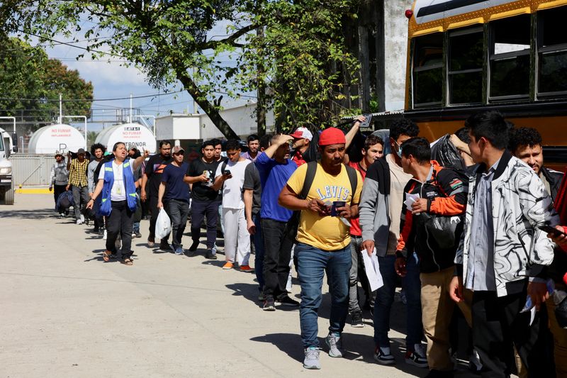 Trump can end deportation protections for 60,000 immigrants, appeals court says