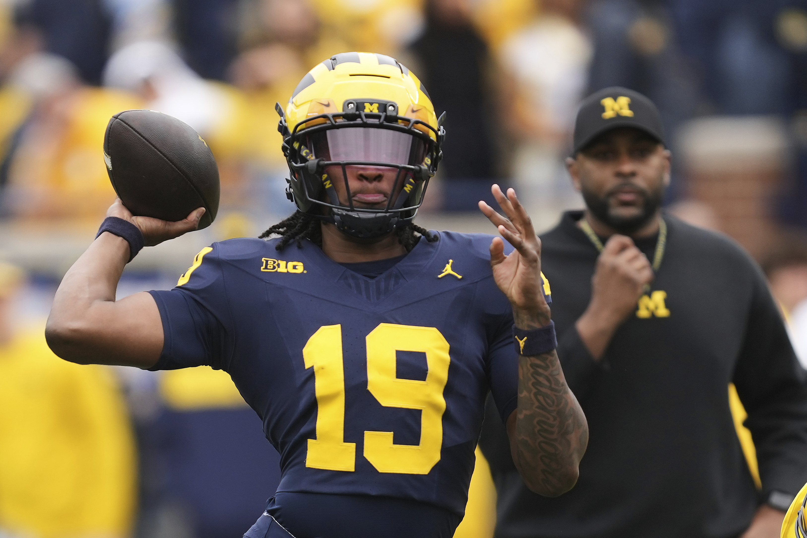 No. 14 Michigan names freshman Bryce Underwood its starting quarterback in opener against New Mexico